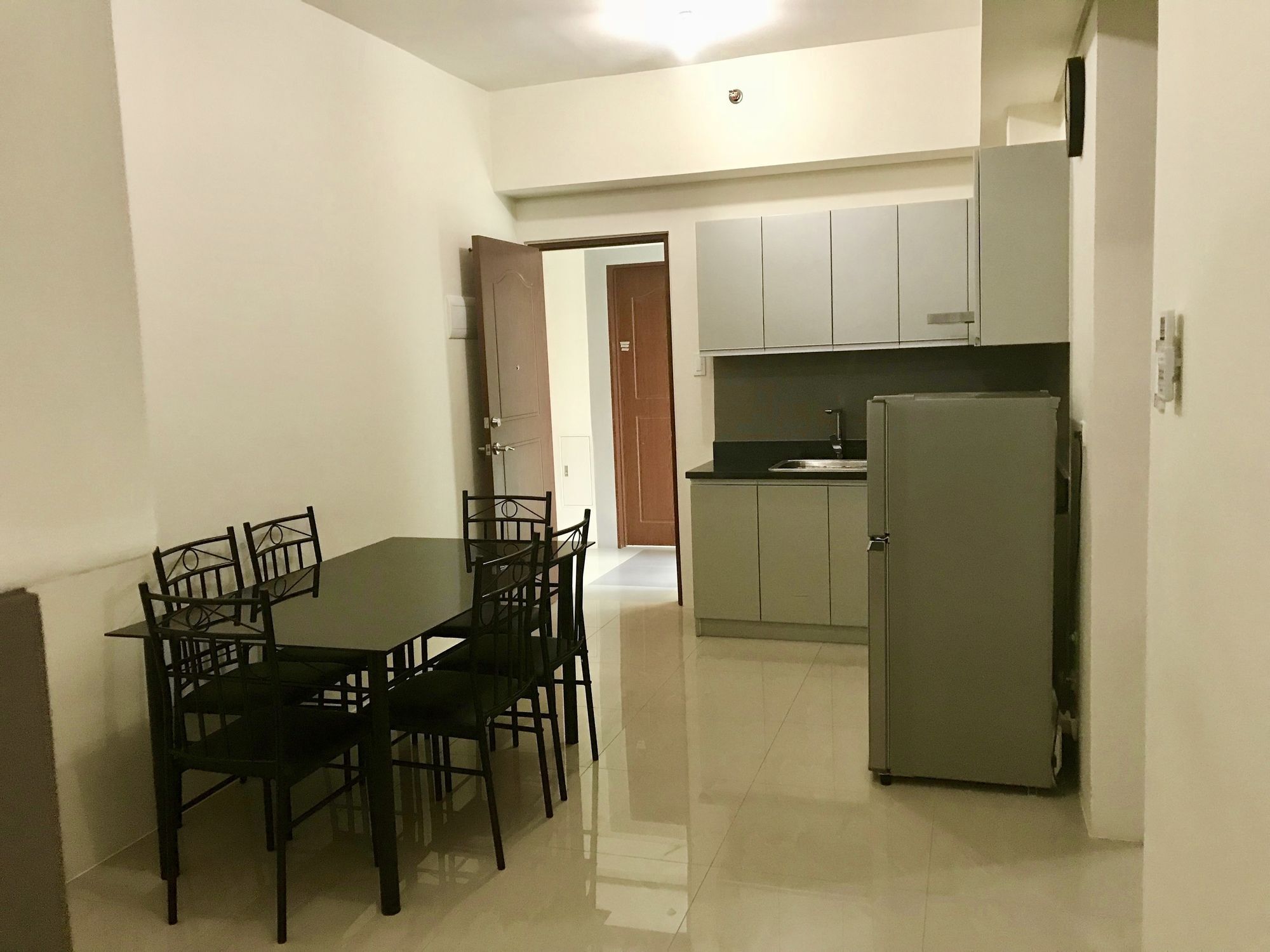 The Beacon Serviced Residences Makati City Екстериор снимка